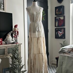 New light and flowy S M Cream tan summer  Maxi Dress